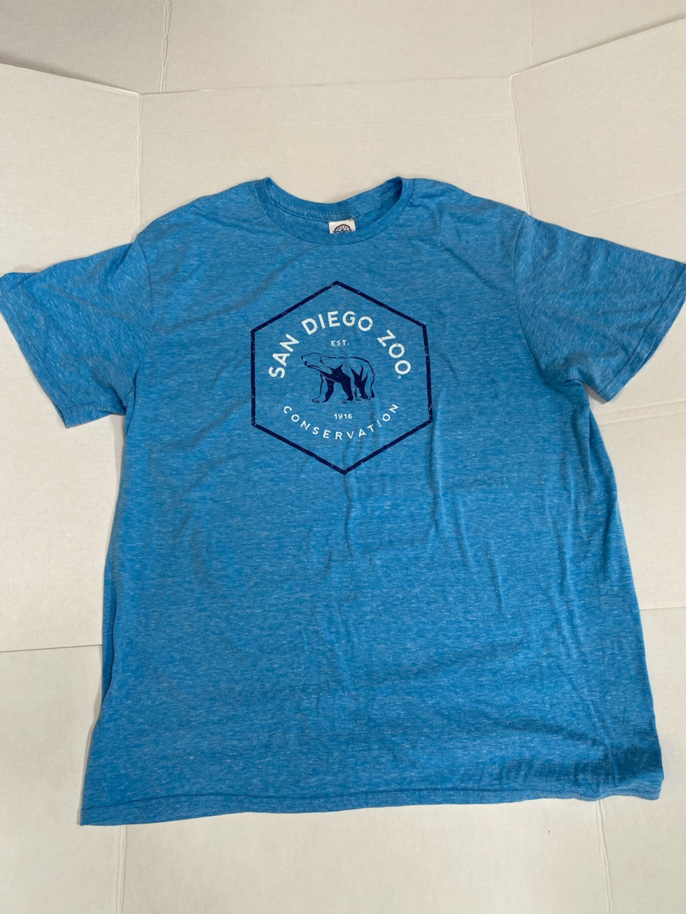 San Diego zoo conservation Calif grizzly bear turquoise blue T-Shirt size XL
